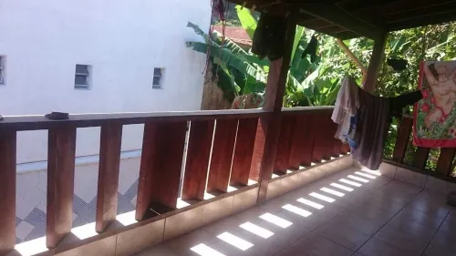 HOUSE IN THE CENTER OF MONGAGUÁ, QUIET STREET, CLOSE TO BANKS, MARKET AND BEACH.