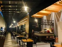 Front One Harvest Hotel Wonosobo Hotéis em Wonosobo