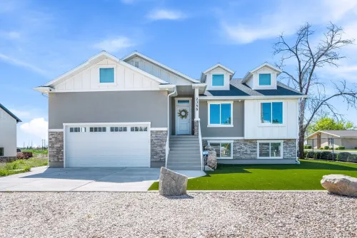 Entire Home, Sleeps 18, Private Outdoor Hot Tub, Pool Table, Near Ski Resorts Hotels in West Haven