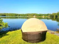 Spacious Pet Friendly Waterfront w/ Hot Tub & Yogo Studio-Sleeps 10! Hotels in Franklin County