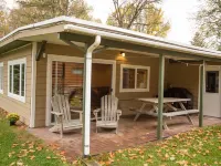 Lakefront Family Cabin with Pontoon Rental Available Hotels in Lenroot