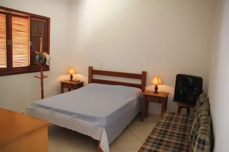 Chácara Condominium, near SP, heated swimming pool. Ideal for families, children and the elderly Отели в г. Майринки