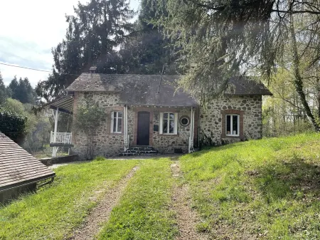 Idyllic House by Lake at the Gateway to the Dordogne (Périgord) Отели в г. Ладиньяк-ле-Лон