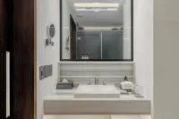 Recoleta Grand, Buenos Aires, a Tribute Portfolio Hotel - parking