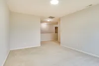 Close to Main Street: Townhome in Zionsville