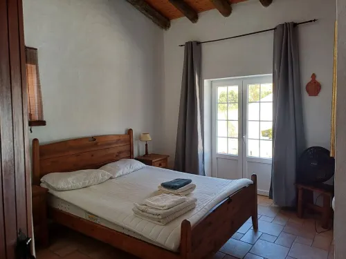 Secluded 2 Bedroomed Country Cottage with Private Pool north of the Algarve