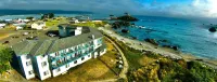 Oceanfront Lodge - pantai