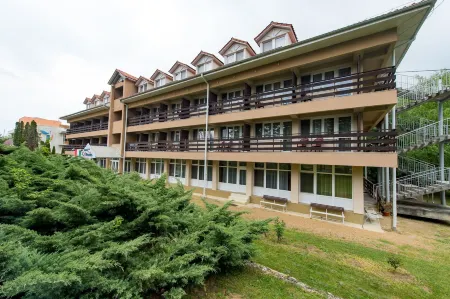 Hotel Forrás Zalakaros Отели в г. Залакарош