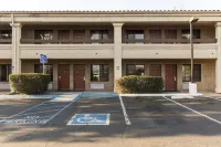 Premier Inns Thousand Oaks فنادق في Newbury Park