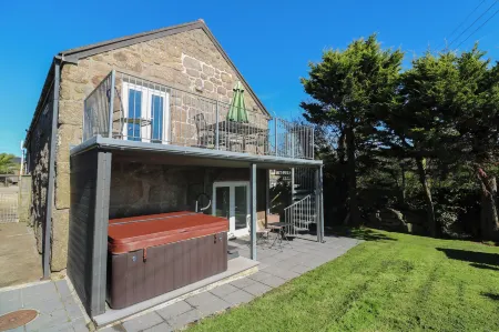 Tremornah Отели в г. Пол