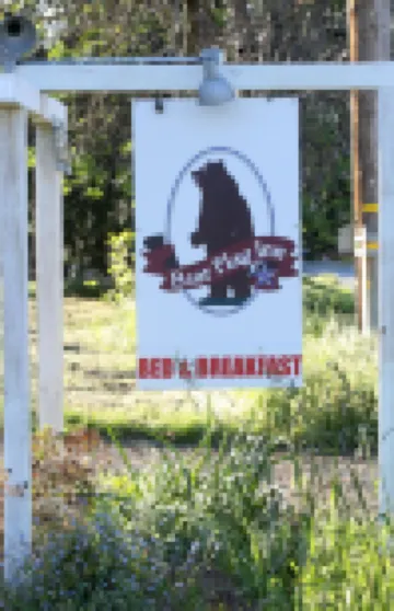 Bear Flag Inn