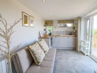 Cuckoo Nest Hotels in North East Derbyshire