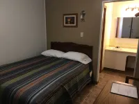 Gerrys Motel - parking