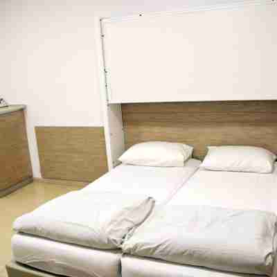 HI - Massada Hostel Rooms