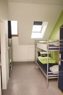HI Tournai Hostel Hotel a 