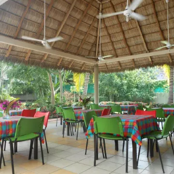 Hotel Parotas Manzanillo