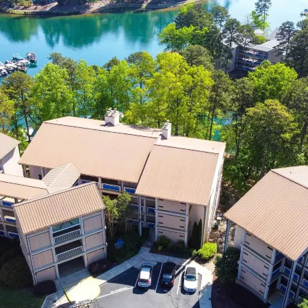Lake Keowee Condo Resort Pools and Lake Access!
