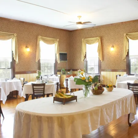 Spring Lake Inn