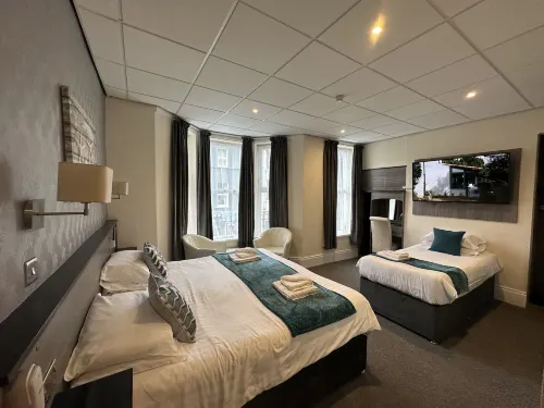 The Port Hotel Hotels in Portrush