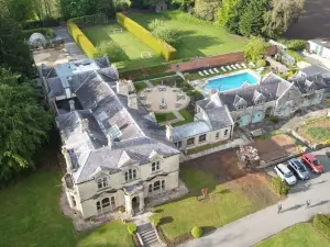 Beechfield House