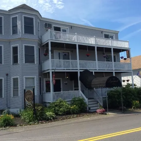 Lynwood Inn