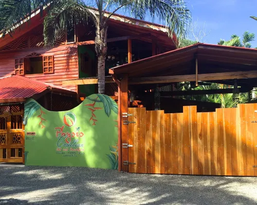 Physis Caribbean Bed & Breakfast Hotels in Cocles