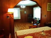 Little River Inn Motel Hotels in Lamoni