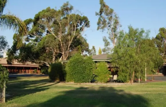 斯波茨蘭汽車旅館