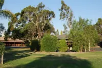 Sportslander Motor Inn Hotels in Moama