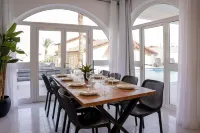 YalaRent Ivy Villa with Private Pool