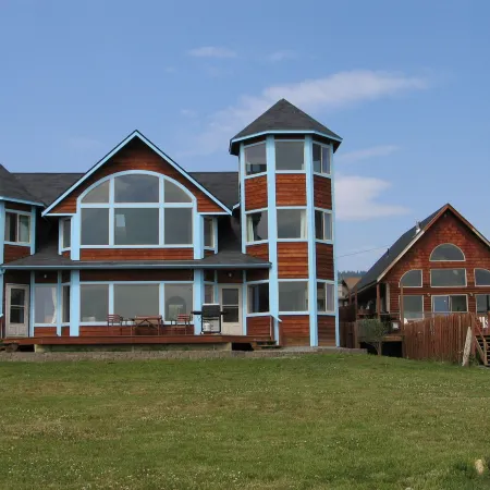 Driftwood Inn