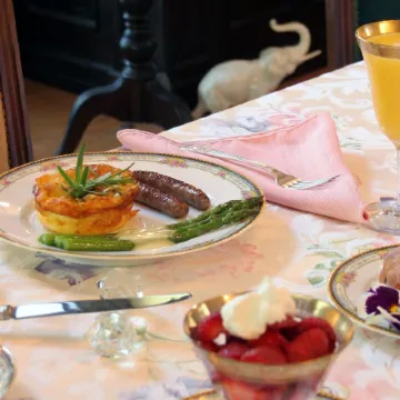 B. F. Hiestand House Bed & Breakfast