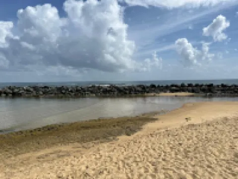 Dream Villa - Luxury Stay w/ Pool & Beach Access Hoteles en Dorado