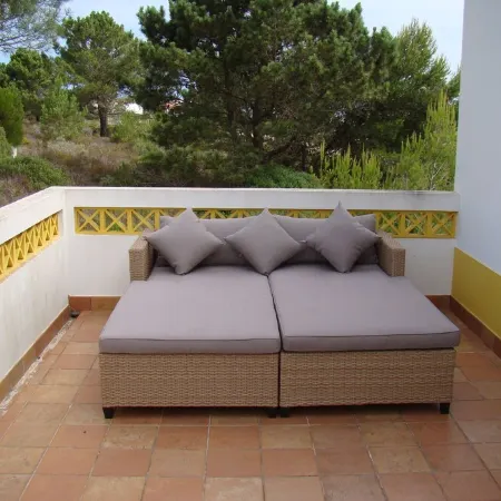 Bright and spacious with breathtaking views of the national park