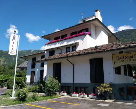 サン ピエール サン・ピエールのホテル