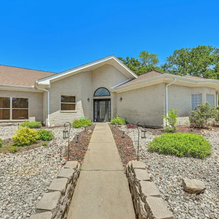 Boat Dock & Hot Tub: Waterfront Home in Milam!