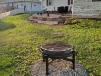 Charming 3-bedroom house with AC, WiFi in pleasant Hardwick Hotels in Rock County