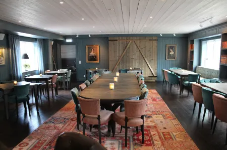 Olarsgården Hotell Отели в г. Малунг