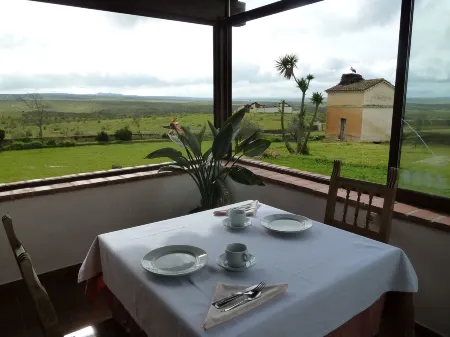 Casa Rural Las Canteras Отели в г. Трухильо