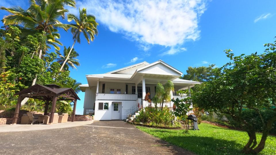 Hilo Bay Oceanfront Bed and Breakfast