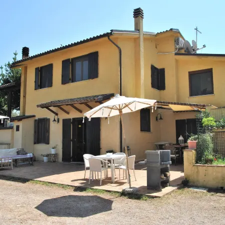 Holiday Resorts for 10 Persons, with Swimming Pool, Wifi and Air Conditioner