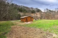 Cozy Creekside Cabin ~ 24 Mi to Red River! - WiFi