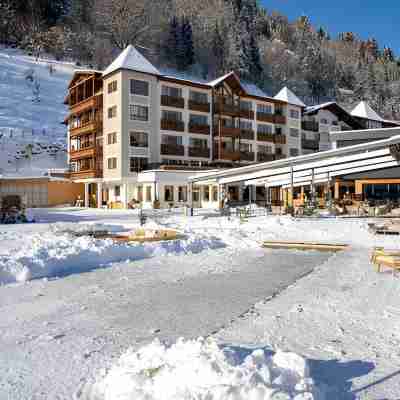 Superior Sport und Familienresort Alpenblick Hotel Exterior