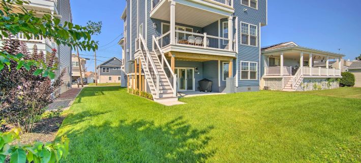 Gorgeous Newly Built Home Golf Course View! Hotels in Brigantine