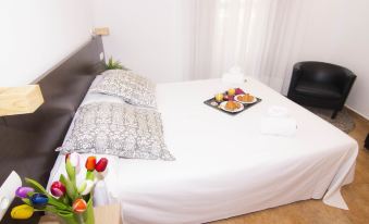 Living Valencia Apartments - Merced - Housity