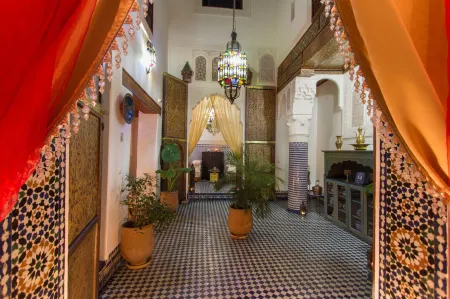 Riad Sanaa Rose