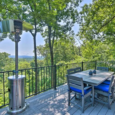 Pet-Friendly Branson Area Home: Hot Tub, Game Room