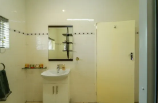 Room in Villa - Zambezi Family Lodge - Lion Room