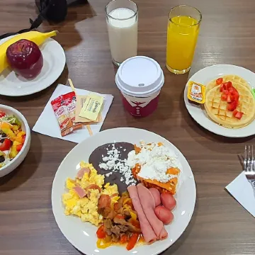 Hampton Inn by Hilton Tampico – Zona Dorada