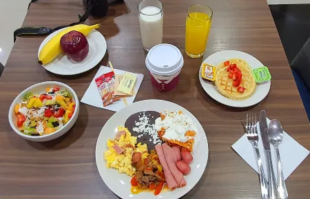 Hampton Inn by Hilton Tampico – Zona Dorada Отели в г. Тампико